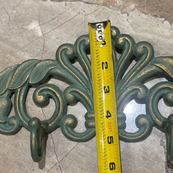 Vintage style iron Green Wall Hook Decor - Picture 12 of 12